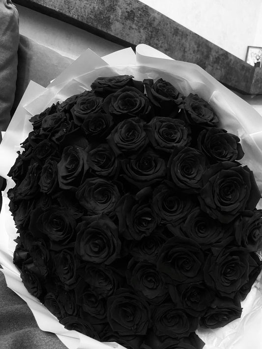 Bouquet of Black roses