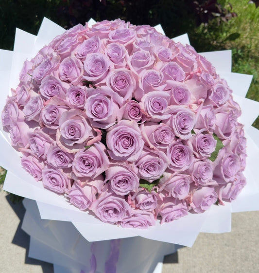 Bouquet of Lilac roses